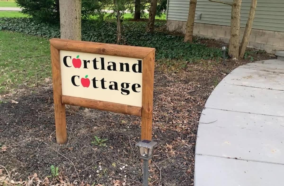 The Cortland Cottage At Brant'S Apple Orchard Ashtabula Eksteriør bilde